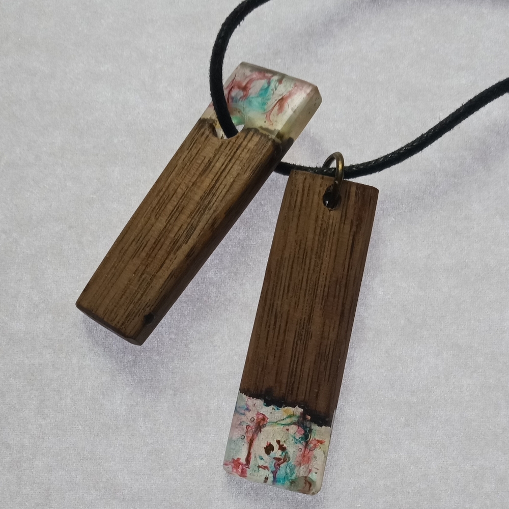 Pendant - Picture 3 of 3